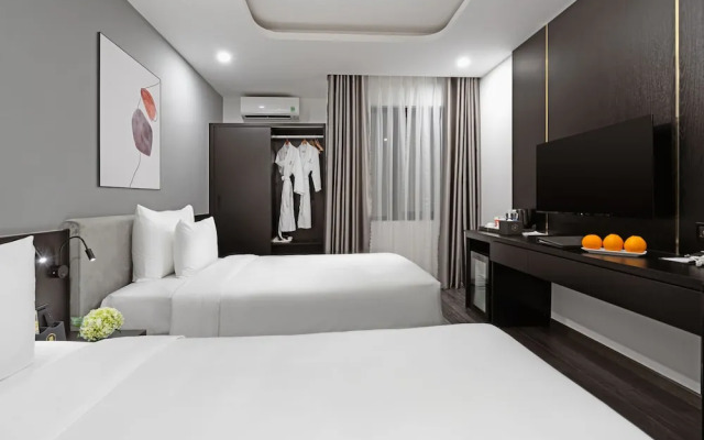 Mercy Emerald Hotel