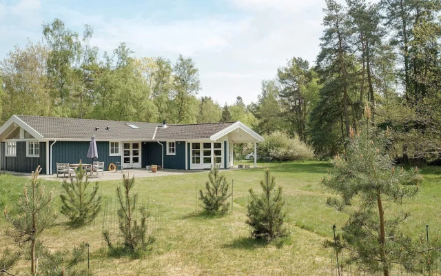 10 Person Holiday Home in Rorvig
