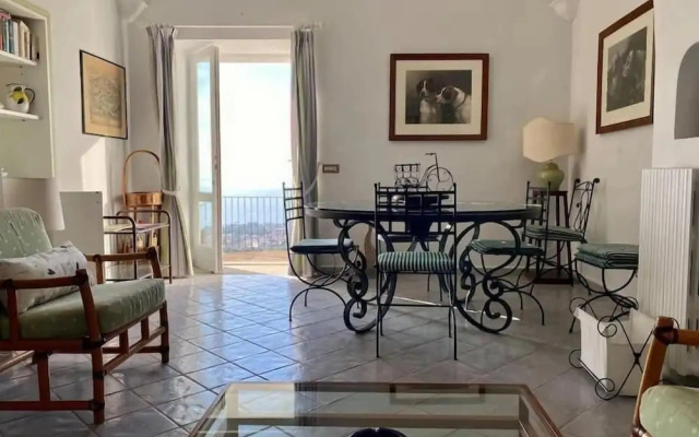 Charming Location Between Positano and Sorrento