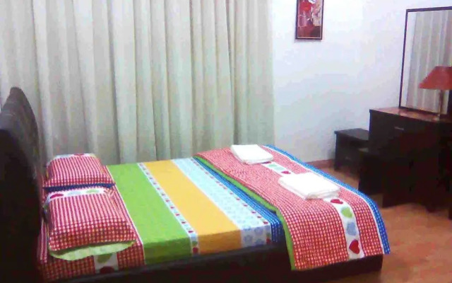 YYK 1Borneo Condominium