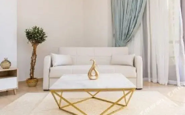 The Royal Oceanic by Deluxe Holdiay Homes