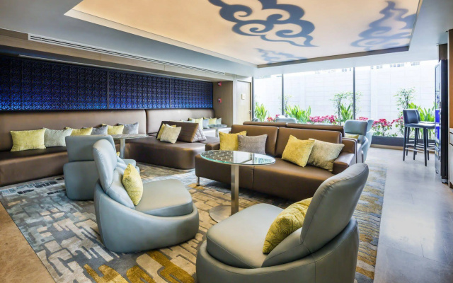 Holiday Inn Express Bangkok Sukhumvit 11 by IHG