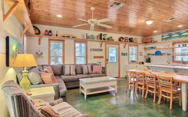 Dilly Dally by Silver Sands Vacation Rentals