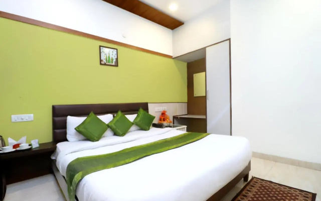 Treebo Trend Hotel Seven