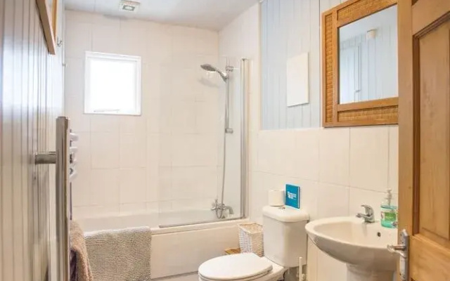 Lusty Glaze Beach Accommodation