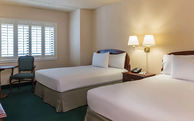 Tropicana Laughlin - A Caesars Rewards Destination