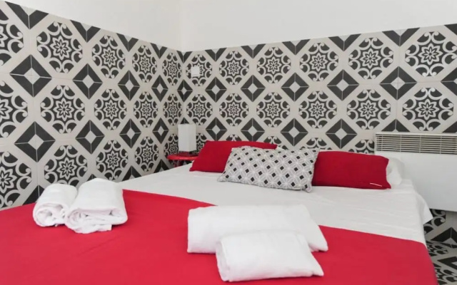 Studio Shopping Street Five Stars Holiday House