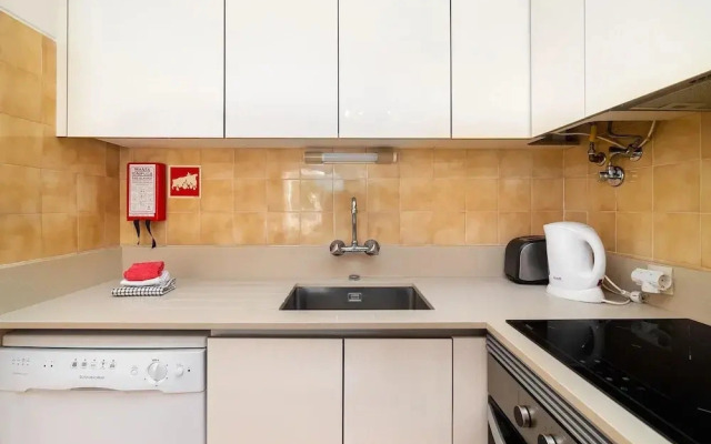 Balaia Sunshine Apartment