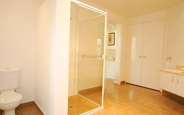 Courtyard Complex Serviced Apartments