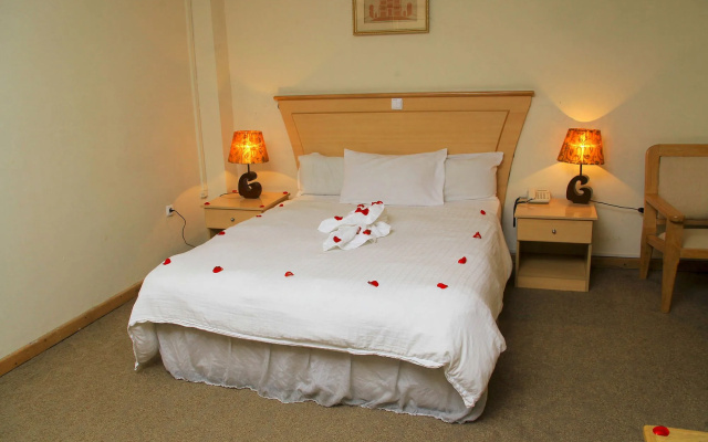 Axum Hotel