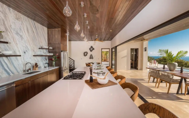 Resol Luxury Oceanview Villa in Costa Rica