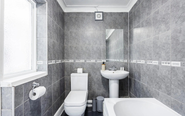 East Croydon Home - Contractors