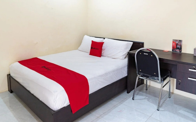 RedDoorz Syariah near Jalan A Yani KM 8 Citraland