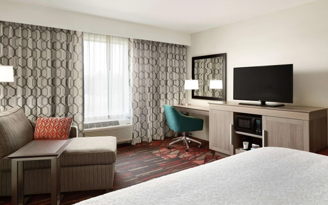 Hampton Inn & Suites St. Louis/Alton