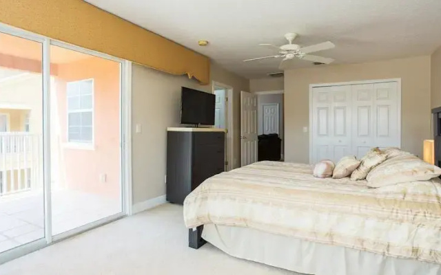 Four-Bedroom Townhouse by Haq Homes