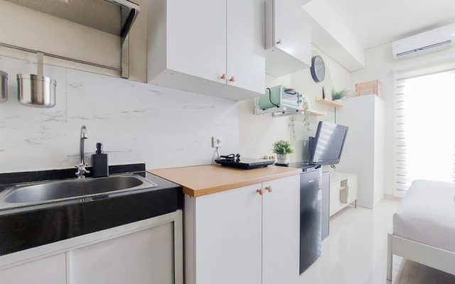 Simply And Cozy Living Studio Transpark Bintaro Apartment