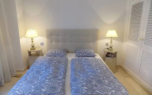 Luxury Le Village Apt Nr Puerto Banus
