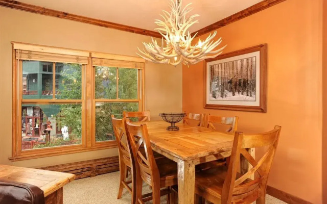 Black Bear Lodge 3 Bedroom Condo in River Run Village