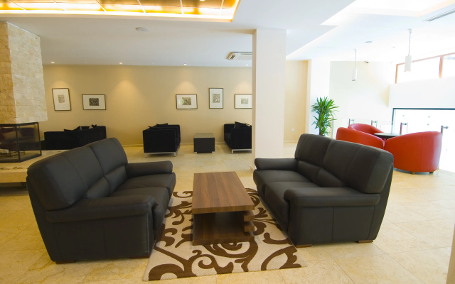Radinas Way Hotel