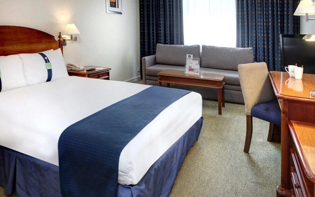 Holiday Inn Aylesbury by IHG