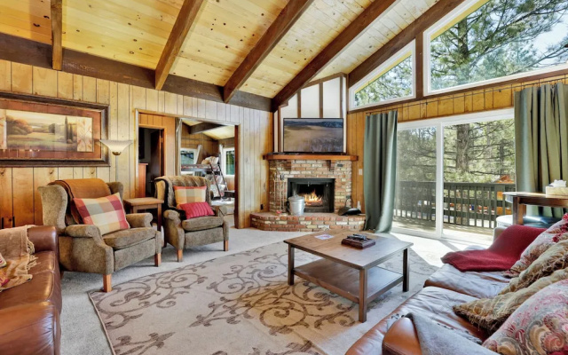 Rustic Retreat #2419