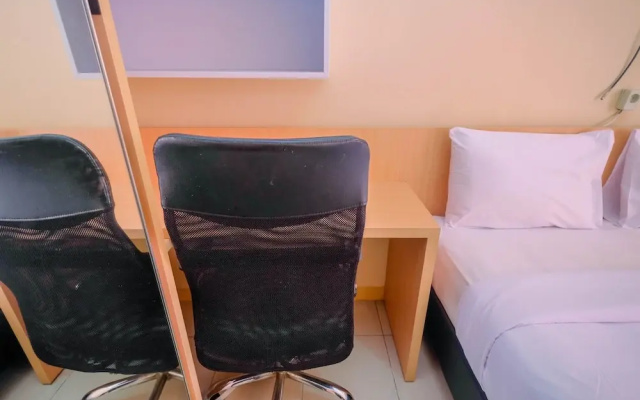 Big and Cozy 3BR Apartment Green Palace Kalibata