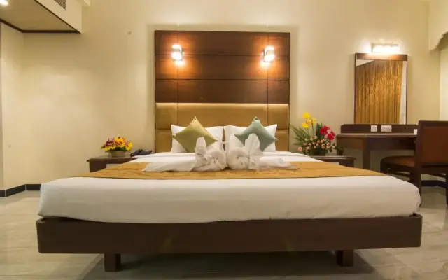Shenbaga Hotel & Convention Center
