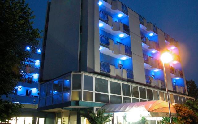 Dasamo Hotel вид на фасад