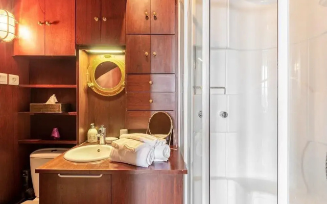 Apartment in Castle at Ocquerre With Swimming Pool
