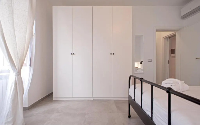 Art Living Apartment