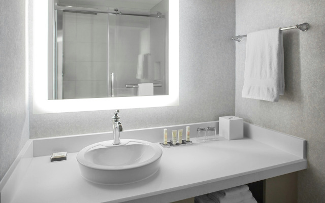 Montreal Marriott Chateau Champlain