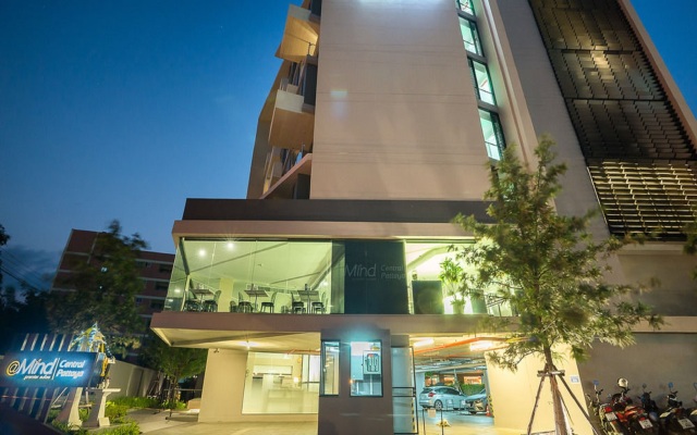 Aster Hotel And Residence Паттайя вид на фасад