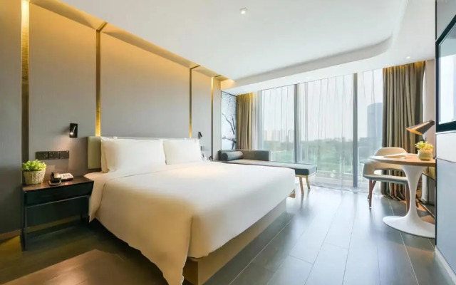 Atour Hotel Beijing Lize Financial Business District