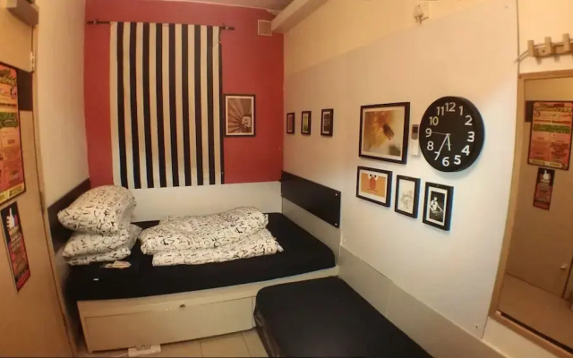 Micro Hotel