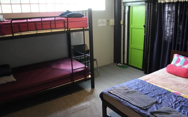 Mayom Hostel Phetchaburi