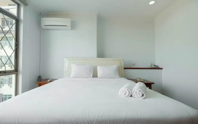 Fully Furnished and Cozy 2BR at Pondok Klub Villa Apartment