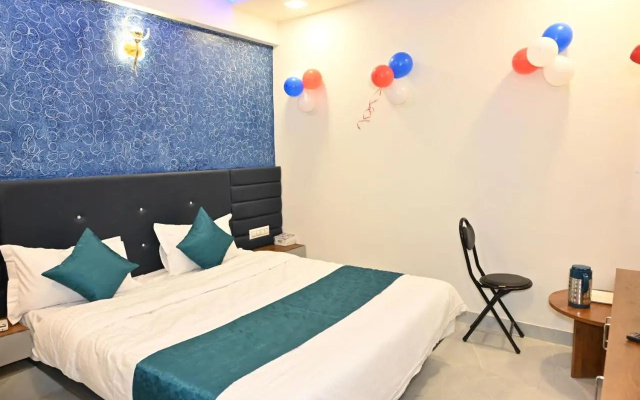 Hotel Avadh Palace