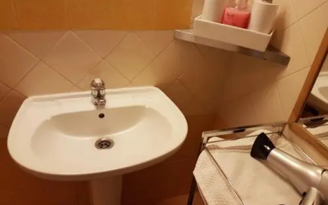 Cozy Apartment in Bairro Alto (Adults Only)