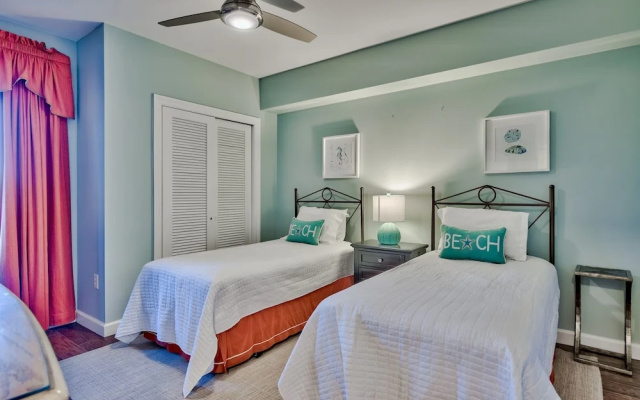 Sterling Breeze Private Beach Access