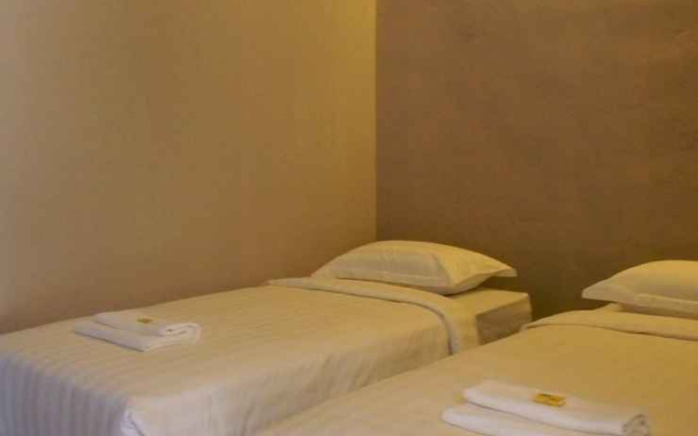 D Hotel Inanam