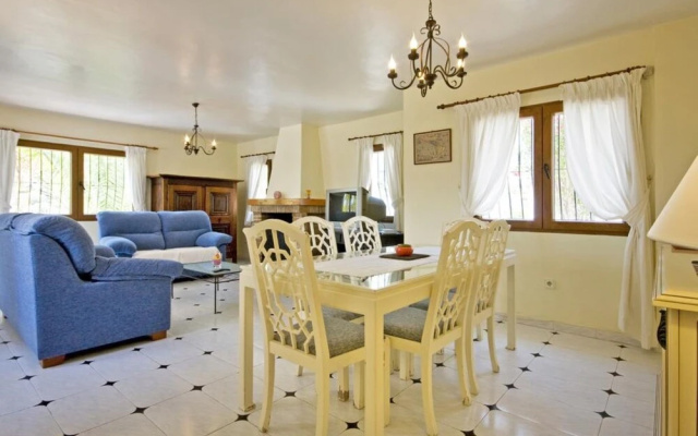 Villa - 3 Bedrooms with Pool and WiFi - 106427