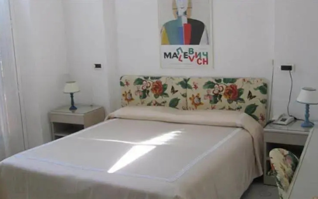 Piccolo Hotel