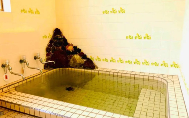 Manyi’s Onsen House