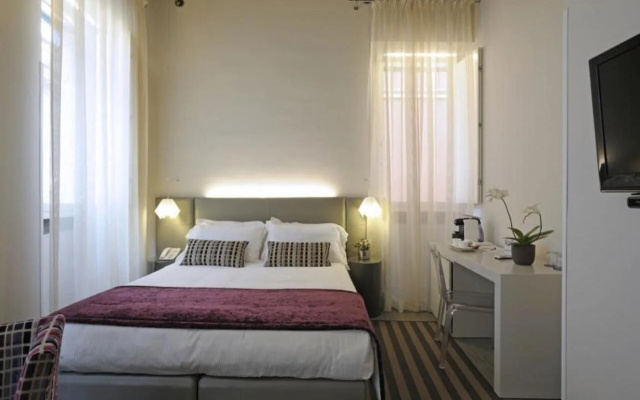 Trevi Palace Luxury Inn