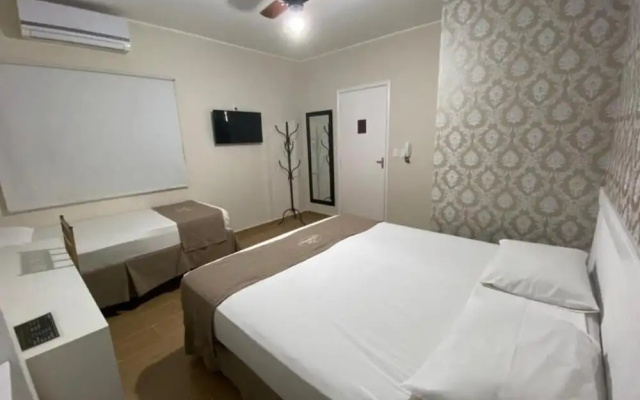 Hotel Colonial