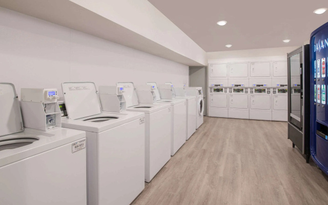 WoodSpring Suites Savannah Pooler