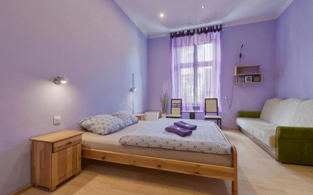 70s Guest room