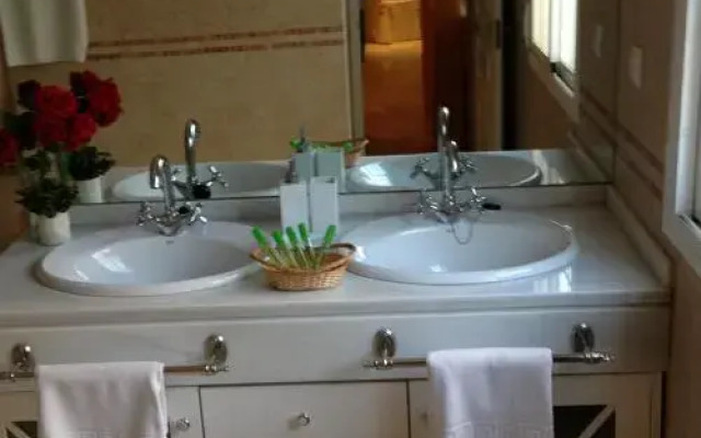 Quartos City Apartments Carmona