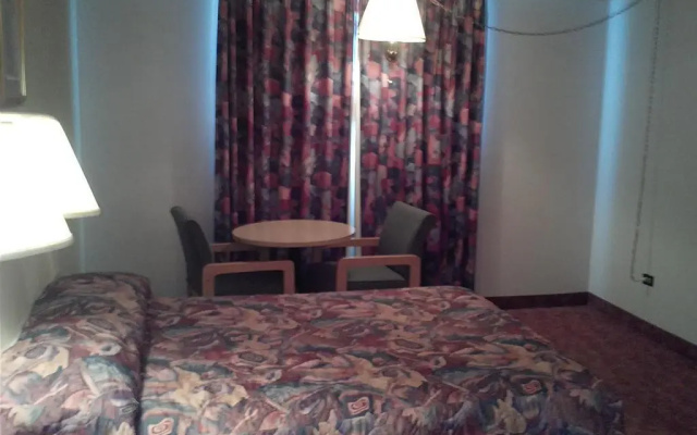 Knights Inn Brandon