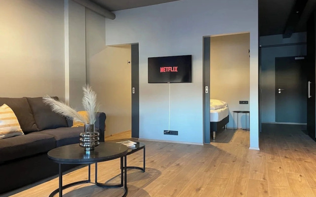 North Apartment 204